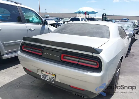 2019 Dodge Challenger R/T z USA, uszkodzony, nr VIN 2C3CDZBT8KH618439